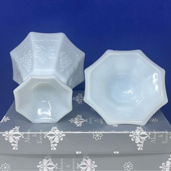 Anchor Hocking Milk Glass Pedestal Octagon Candy Dish - Picture 12 of 13